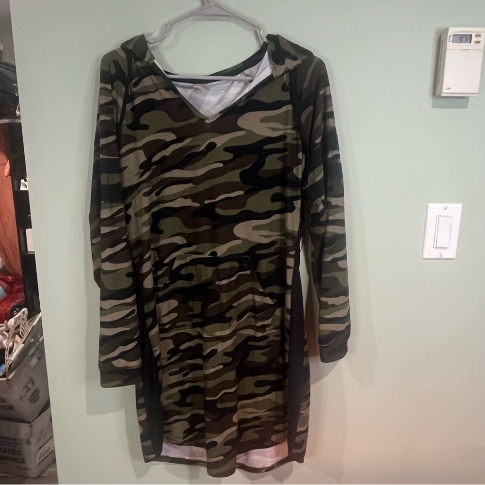 6/$20 Camo V-Neck Midi Dress with Hood in Olive Green